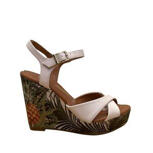Vizzano Women’s White Faux Leather Tropical Pineapple Print Wedge Sandals Size 6